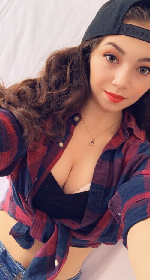 FDA20613 8FF6 4BED 8B7F AA334CE875FA