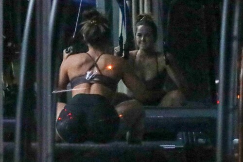 FE05BA36-FB2A-4E8C-A237-2C0DDC2DC3D5