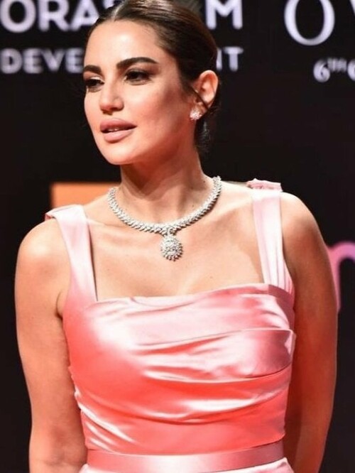 FF75CDD7 6369 45EE A7B5 4BA854F8E8DA