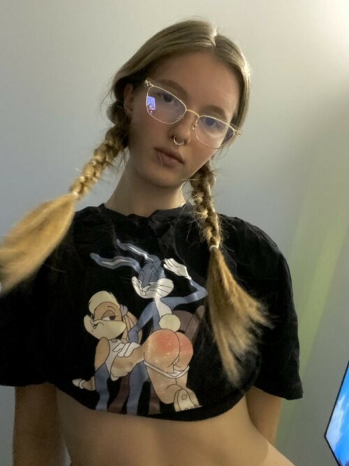 FI2k muWQAExbK721689e3ed402affa