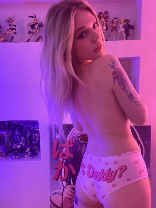 FOuxn5kXoA4OOBWec1f28e6d1b4d900