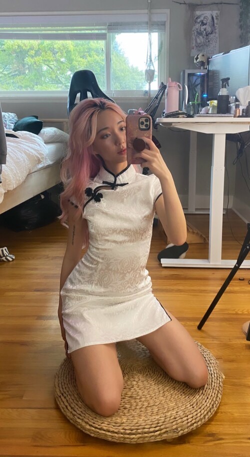 FSB2A7RVEAAyCo58820f5cbc7d7486c