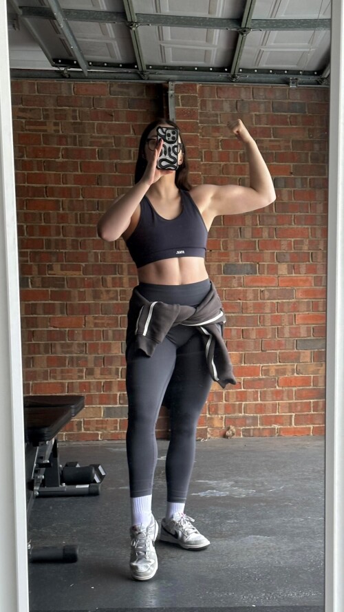 F FrnMZagAAwa7w699bdc9456fe5fe8