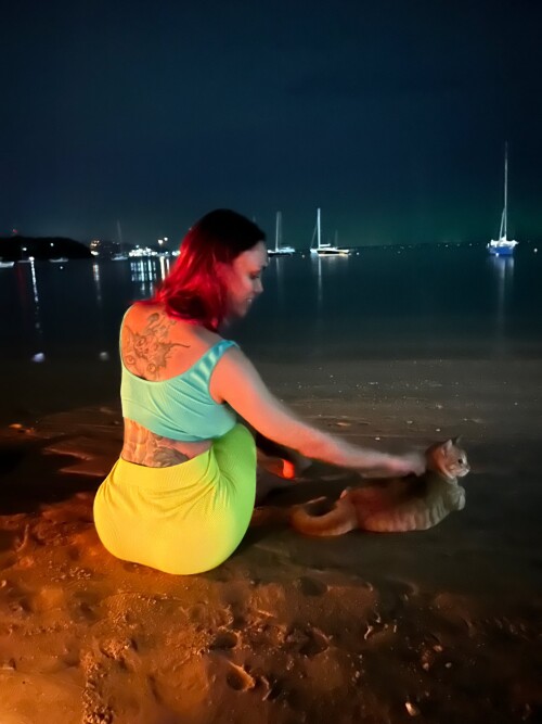 F eSyUrbUAAZVyA03a80464b4d66250