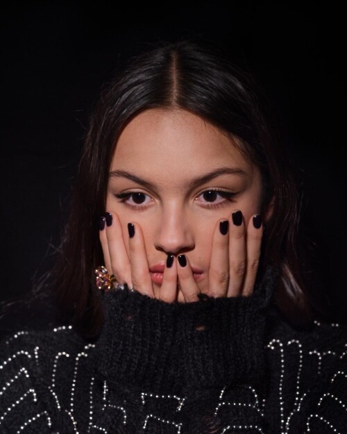 F gjg MXUAA5aUM198095534dc68484