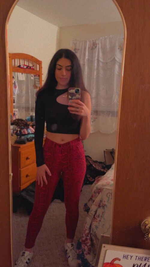 F lRCTFXUAADehQdb74db5ab4e3c1d2