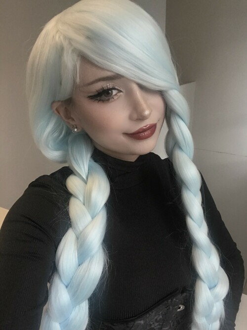 Facetune09112023232953a35d461852ed4816