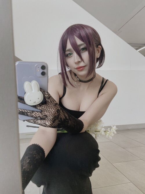 Facetune1701202417011102825057d067d294