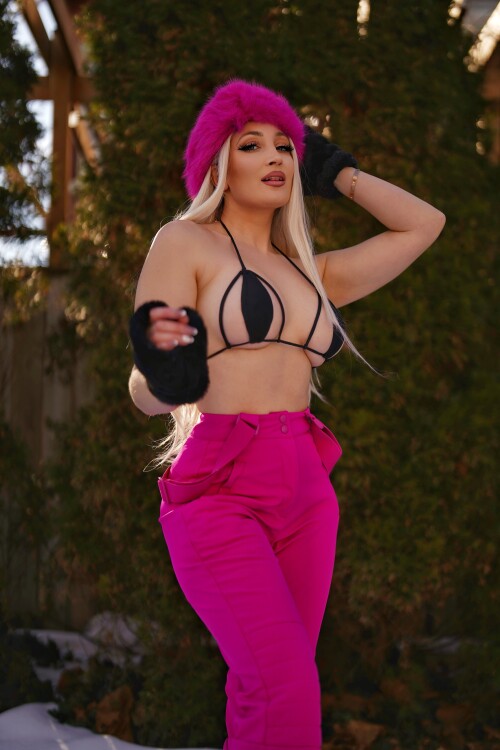 Facetune 17 01 2025 22 50 0524cbe63ee2092975