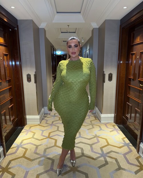  FashionNovaCurve for every occasion 224347558e545850d