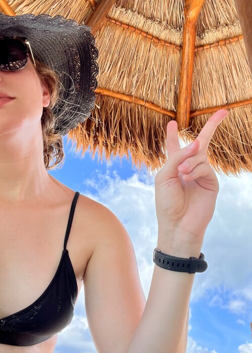 FbGuwSOUsAAo2gv89675da8966ee5f9