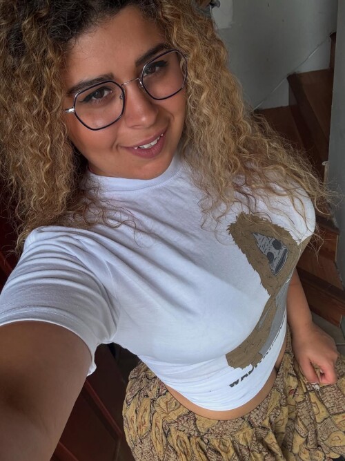 Feelin-sassy-today-WHADIYATALKINABEETthebiglezshowofficial-sassythesasquatch-biglez-biglez9952c31e11ba9cd7