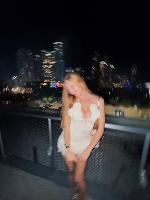 Feeling lucky 883a198d2f1a9db81