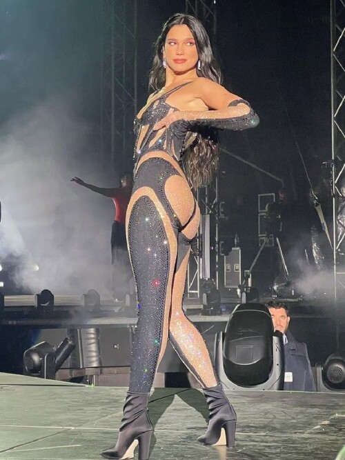 FivoBFhWQAAj KNbf1fca548833d149