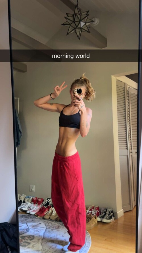 Fjmekr5eeijTni2SMIUmm.1023439195b6d7dce390