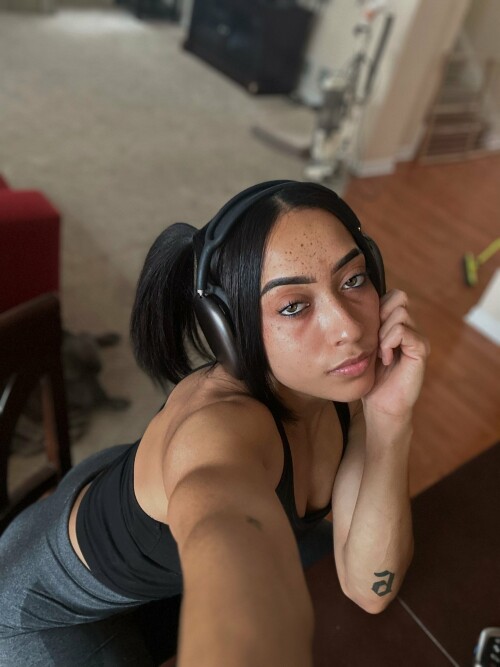 Fksuo1LXEAE0yWK116fe681f15ef375