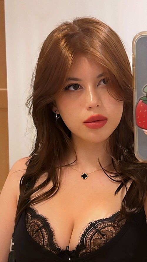 FlQd83YaUAAueR8