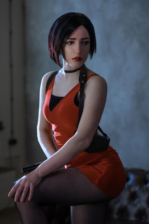 Flora-Daria---Ada-Wong-Resident-Evil-028583c91ef9f0bf4c623541209c01fbde.jpeg