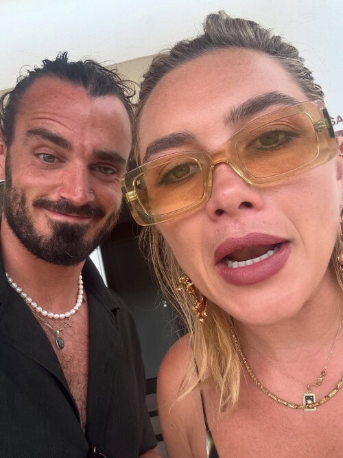 Florence Pugh 383d4073a545f32c3