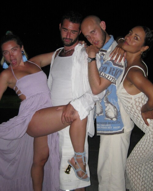 Florence Pugh 44cb07ca5ebc12d52