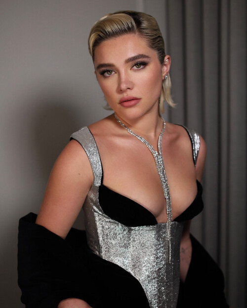Florence Pugh R057f8d8982ed0fa5da6