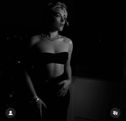 Florence Pugh R086a30b8935ada52182