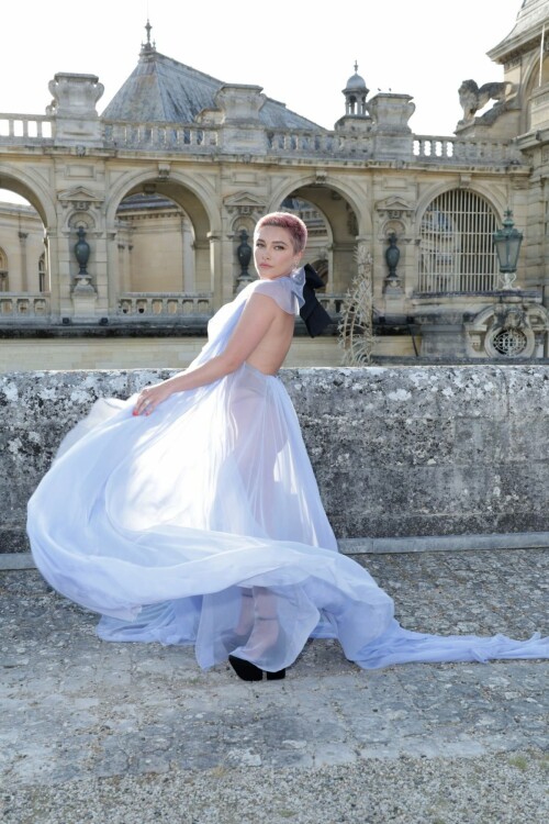 Florence Pugh at Valentino Haute Couture Fall winter 2023 2024 Show in Paris 07 05 2023 4 903b87400b