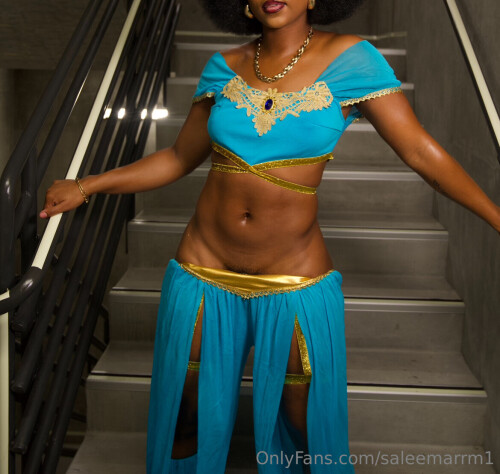 Forgot-about-the-Halloween-nudes-should-I-send-them-out-discounted__0001f25c0b7bad03d9c4.jpeg