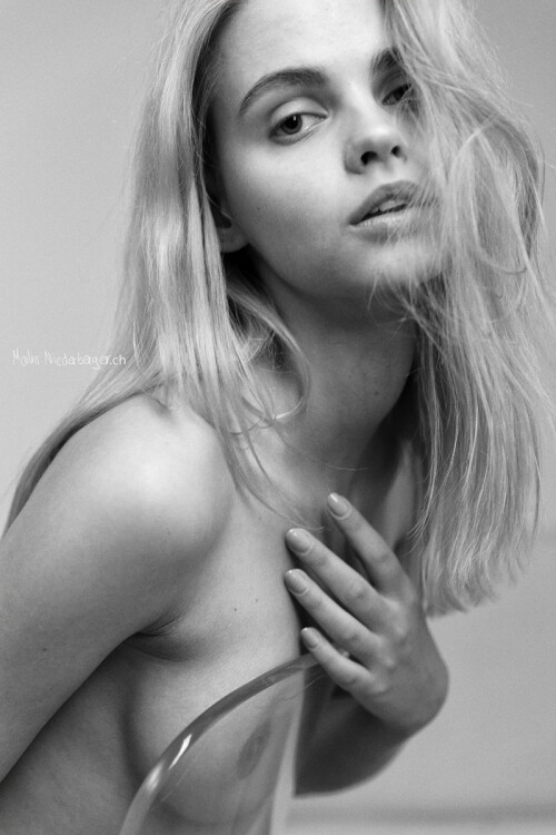 Foto000105ea23ddcb6dc0842