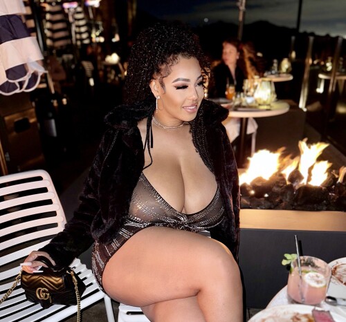 FpDOYiHaAAAVNQOce4e1e8569151137