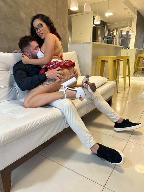 FrJN0qiWIAMvblF.jfif