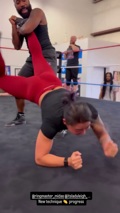 Frame-0161701909360971adbfd