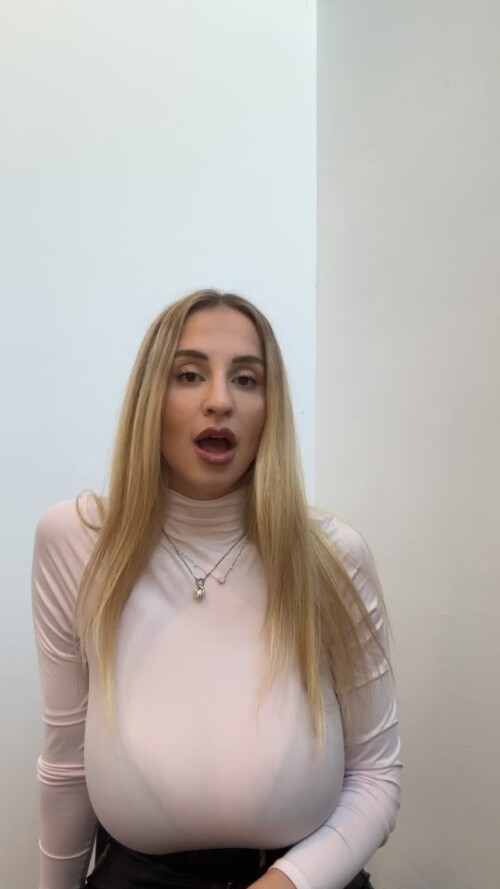 Frame 495c075a46cb4e15a02