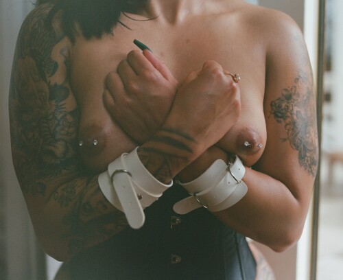 Fs2WVZSaYAAIUUE11c274cb9249ccb5