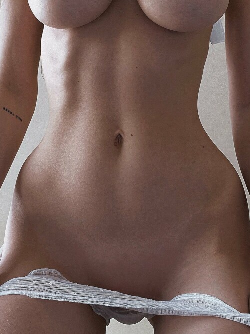 Fy1EMOlaIAAVSHQ511c8dee2adfa765