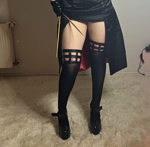 FyESun XwAAWH Y586dc27f01f634d7