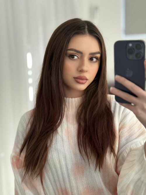 Fyj6CZFakAAxYrc9d67cdbe9c6383be