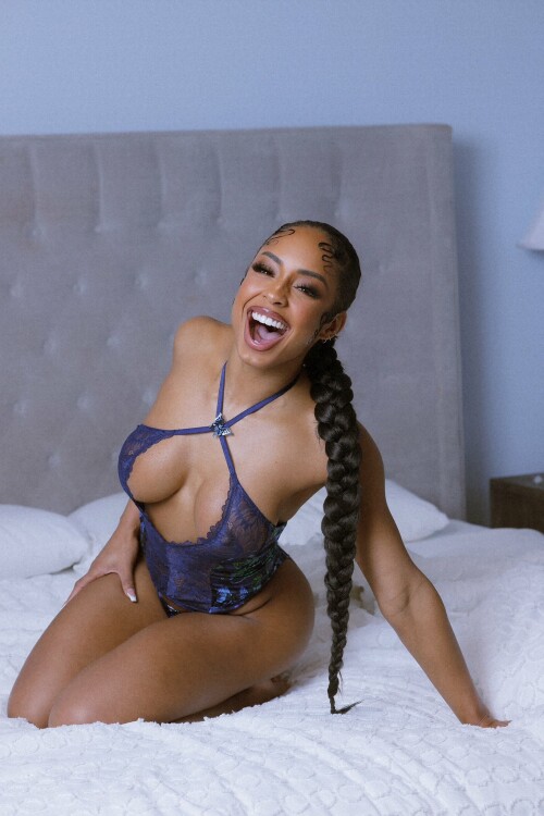 Fzw6QL1WwAIeyee66ba8f7a7d70c56e