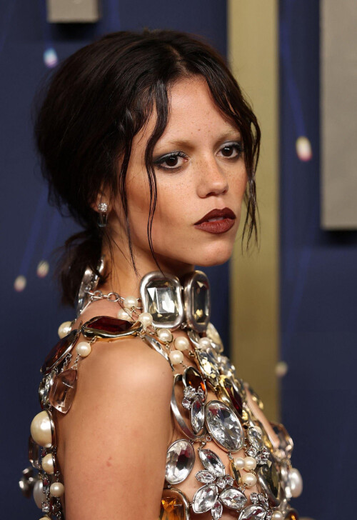 G02BDWuXkAAibOVb4a04a6e60ceb7ea