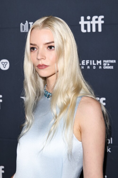 G0NnOx0XcAA1wCbd93f2b728af100fb