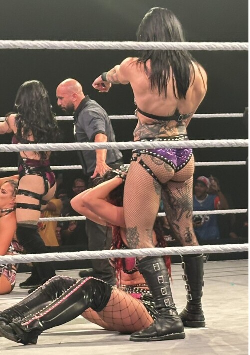 G1BS5h0W8AA5IP3fd371615f870a07