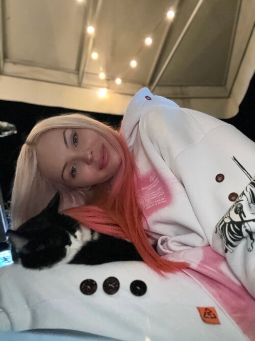 G3RC54UWUAAhAuj5f9b5b8f75ceb57e