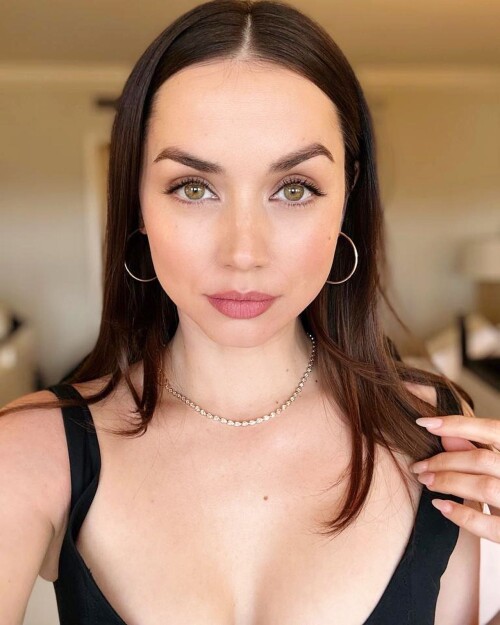 G4UeyxJW4AABXsS3c5e9793a5d1c73d