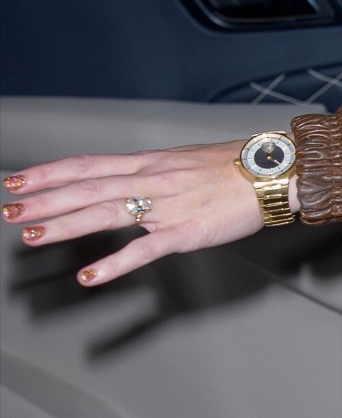 G4mUVNObAAABf2z1fb9556f42165e02