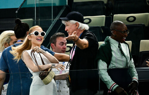 G8P305Wagwbebe4c2698212f63