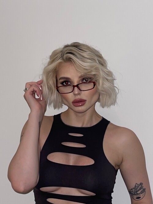 GA2HBv9WoAAhb7l79a5f499664d748b