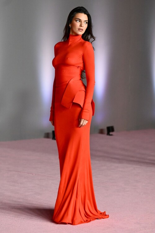 GAefBlxXwAAXV W3786d72d2a7dd330