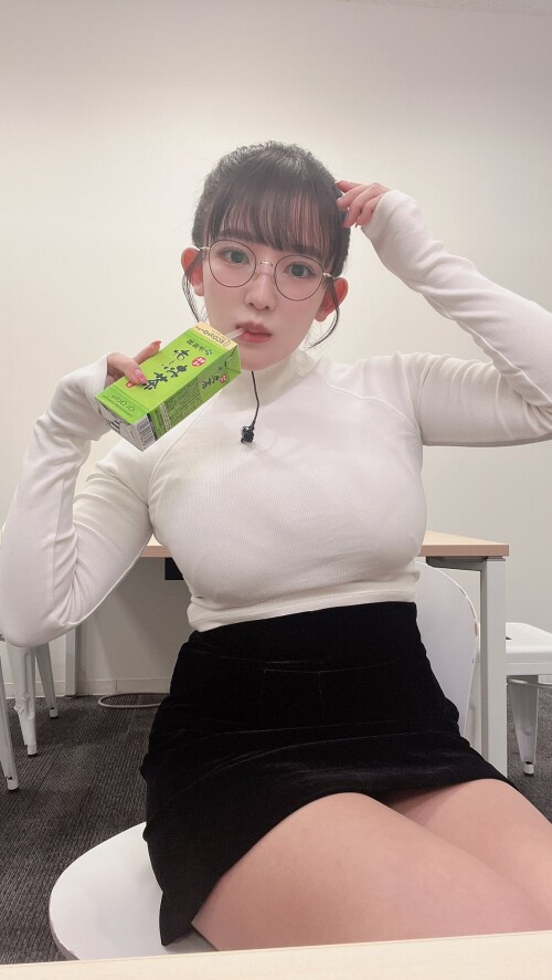 GB3lygjaoAA3QgB17c77db2db08b60c