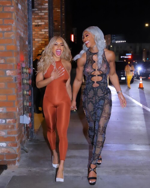 GCytS5ZboAA8Dgq011485c7c9b421bd