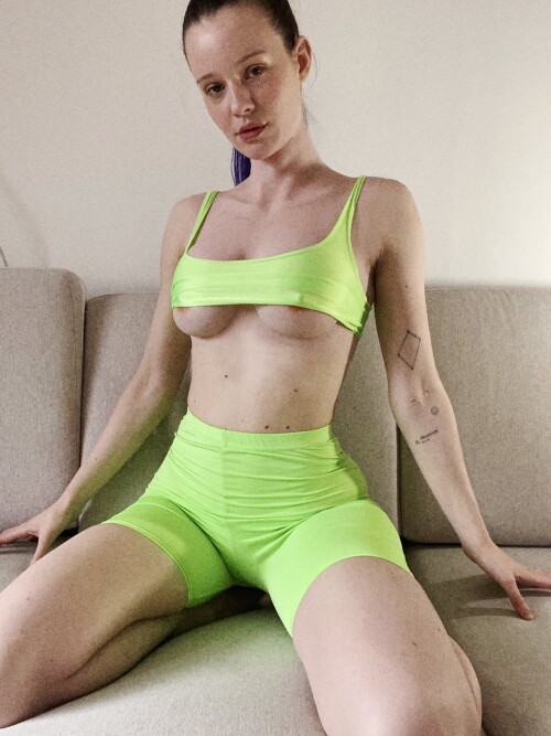 GE2RL7bWIAARs42e1b8f2c4d0d87c39